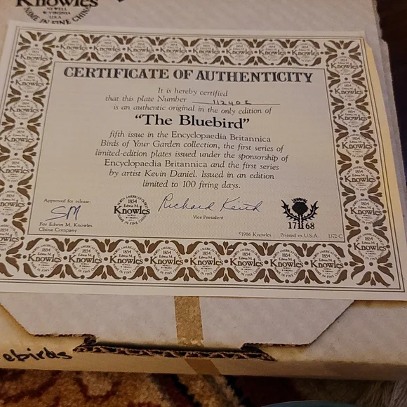 Hummingbird Plate - Picture 5 of 9